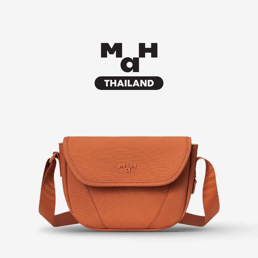 MAH Young Crossbody Shuttle กระเป๋าสะพายข้าง น้ำหนักเบา ผ้ากันน้ํา 6 นิ้ว (กระเป๋าสะพายไหล่) สีขาว