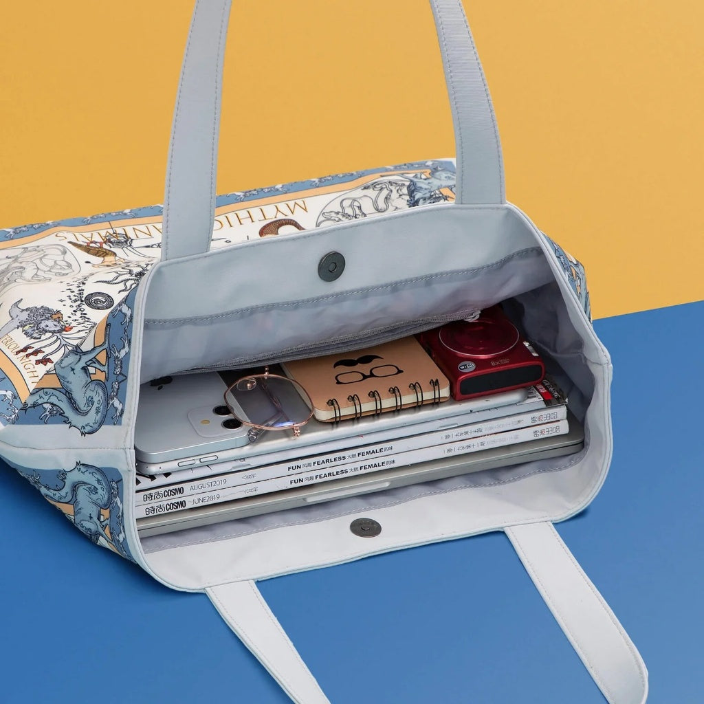 MAH Printing Tote กระเป๋าโท้ท กระเป๋าสะพายไหล่ น้ำหนักเบา ผ้ากันน้ํา 14 นิ้ว (กระเป๋าสะพายข้าง จุเยอะ ช่องเยอะ)