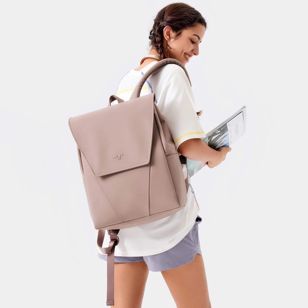 MAH Young Backpack กระเป๋าหนัง กระเป๋าเป้คอมพิวเตอร์ น้ำหนักเบา ผ้ากันน้ํา 14 นิ้ว (กระเป๋าสะพายหลัง)
